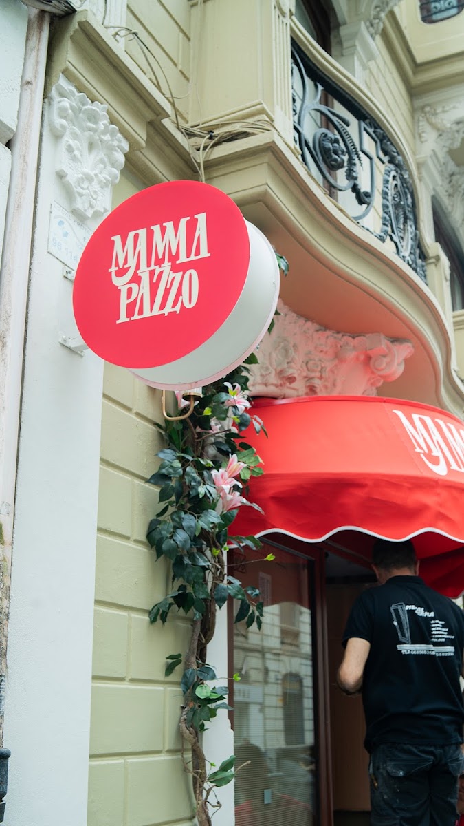 Mamma Pazzo